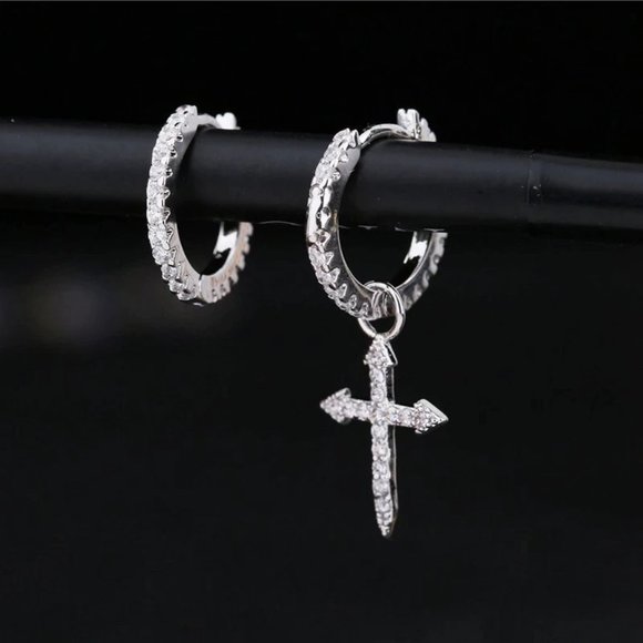 Amazon.com: CZ Criss Cross Clip on Cuff Wrap Hoop Earrings  925 Sterling Silver Diamond Cross Hoop Earrings C4